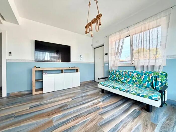 Casa quadrilocale in vendita in Via delle Capinere, Ardea