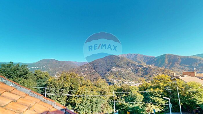 Casa trilocale in vendita in Ballatoio, Tribogna