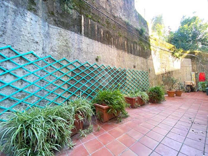 Appartamento trilocale in affitto in Via della Repubblica, Lerici Paese, Lerici