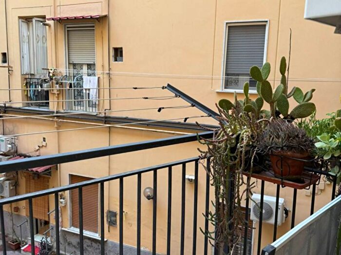 Appartamento trilocale in affitto in Via degli Zingari, Arenaccia, Napoli