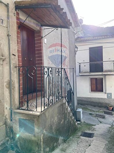 Casa trilocale in vendita in Via SantAntonio, Colli A Volturno