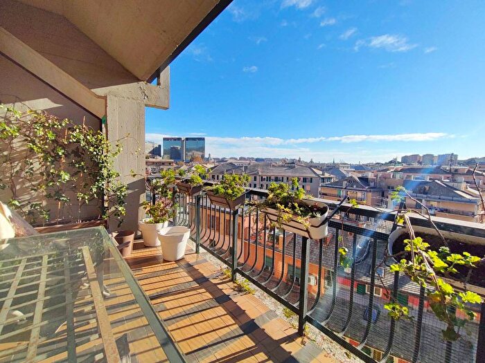 Appartamento con 5 locali in affitto in Viale Sauli, San Vincenzo, Genova