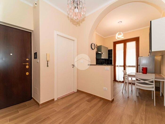 Appartamento quadrilocale in affitto in Via Valentino Carrera, Parella, Torino