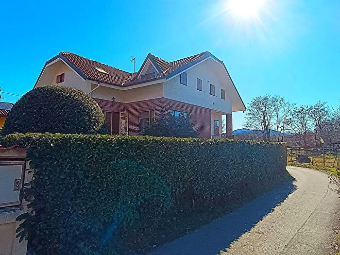 Casa con 10 locali in vendita in Via Altinetti, Almese