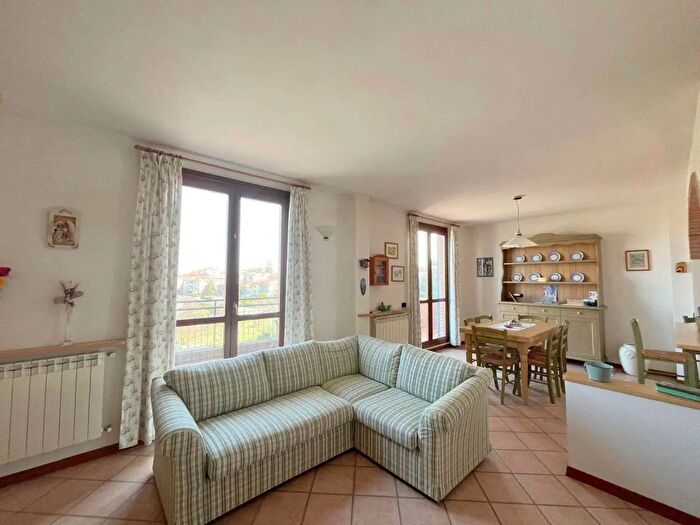 Appartamento con 5 locali in vendita in Barberino Tavarnelle