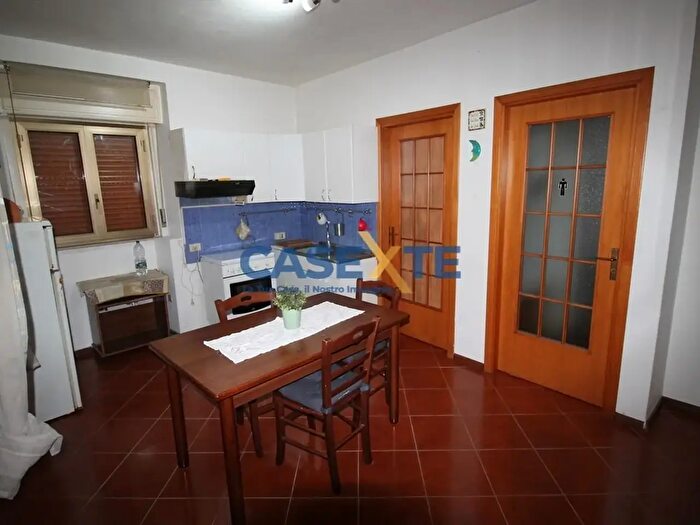 Appartamento trilocale in vendita in Via Caronda, Catania