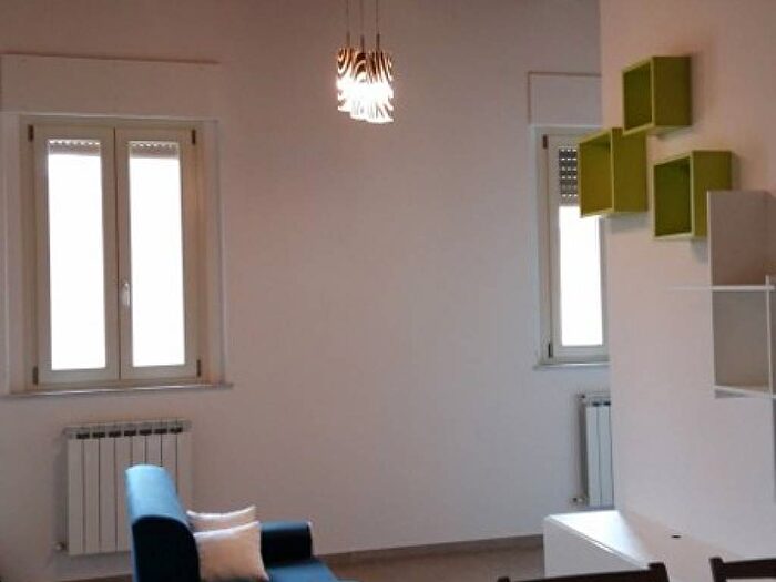 Casa trilocale in affitto in Via della Pace, Centro, Tolentino