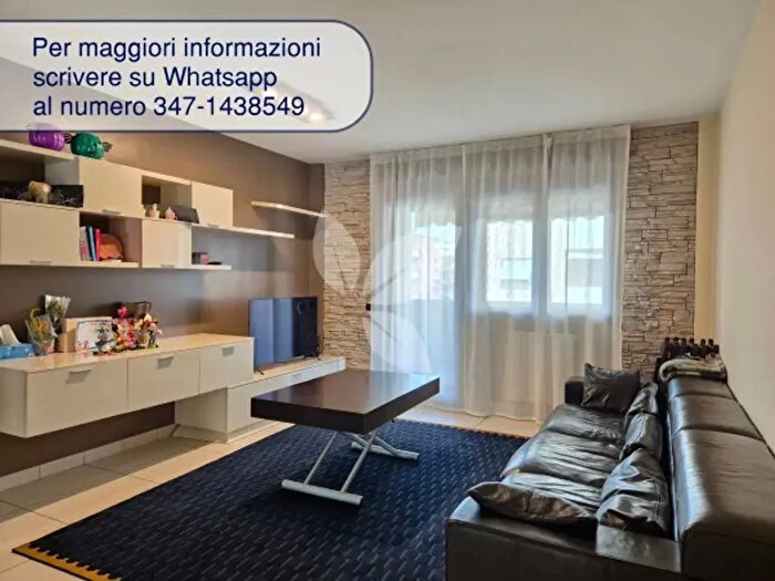 Appartamento trilocale in affitto in Via Enrico Scarabelli Zunti, Parma