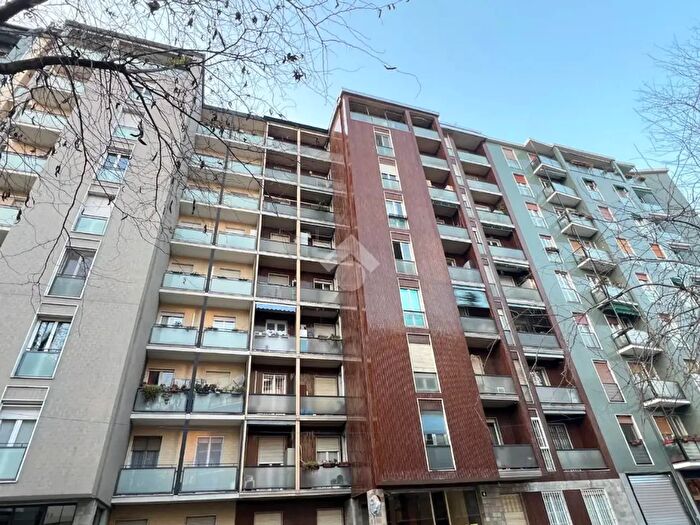 Appartamento bilocale in vendita in Via Pisanello, Milano