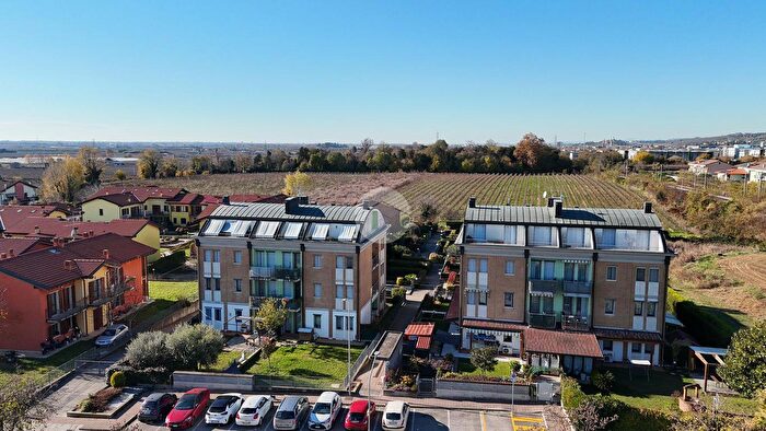 Appartamento quadrilocale in vendita in Viale FTommaso Marinetti, Caldiero