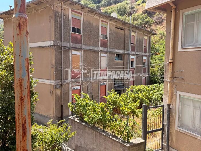 Appartamento trilocale in vendita in Messina