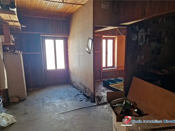 Casa con 9 locali in vendita in Via Ventotto Ottobre, Vezza DOglio