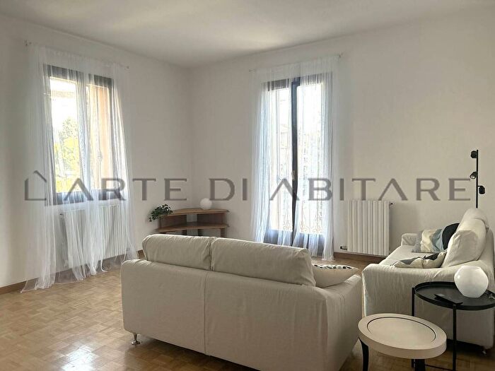 Appartamento quadrilocale in affitto in Viale Gabriele DAnnunzio, Borgo Trento, Verona