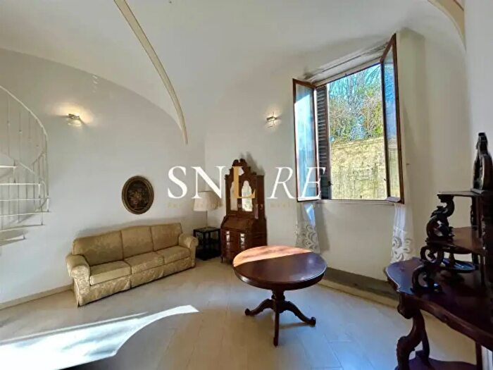 Appartamento trilocale in affitto in Via Romana, Firenze