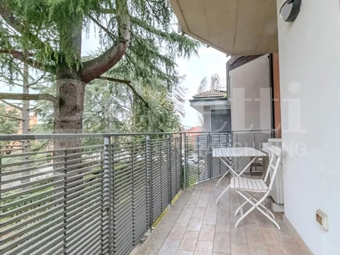 Appartamento trilocale in vendita in Via dellArcoveggio, Bologna