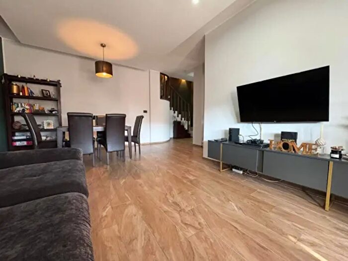 Appartamento con 6 locali in vendita in Via Cesare Pavese, Venaria Reale