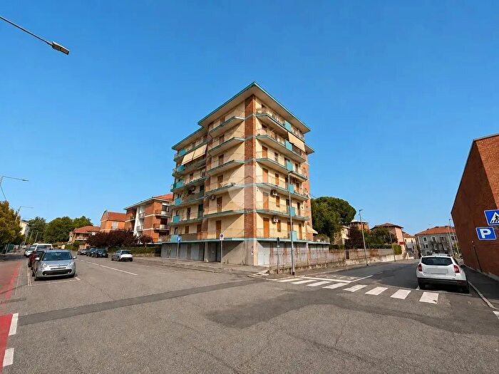 Appartamento trilocale in vendita in Via Alcide De Gasperi, Ivrea