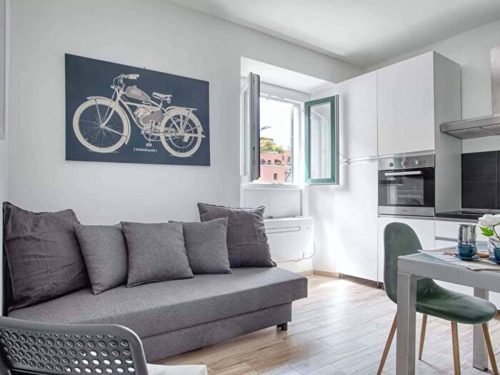 Appartamento bilocale in affitto in Via Savona, Solari, Milano