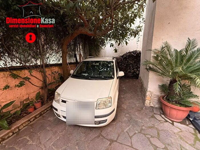 Appartamento trilocale in affitto in Corso Umberto, Cimitile