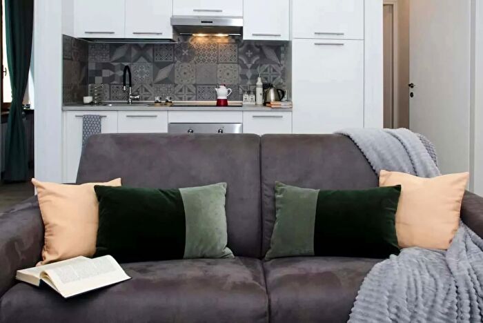 Appartamento monolocale in affitto in Via Coloniola, Como