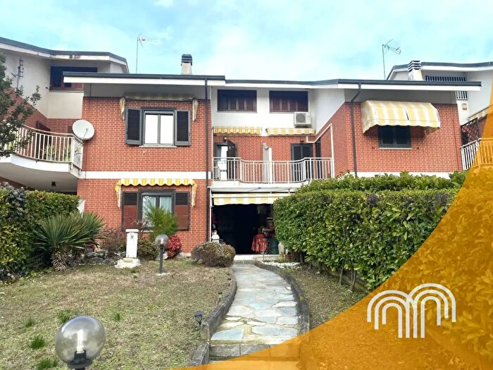 Casa con 7 locali in vendita in Via XXV Aprile, Alpignano