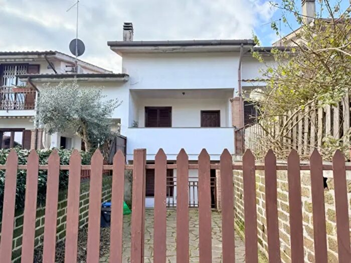 Casa con 5 locali in vendita in Via Richard Wagner, Anguillara Sabazia