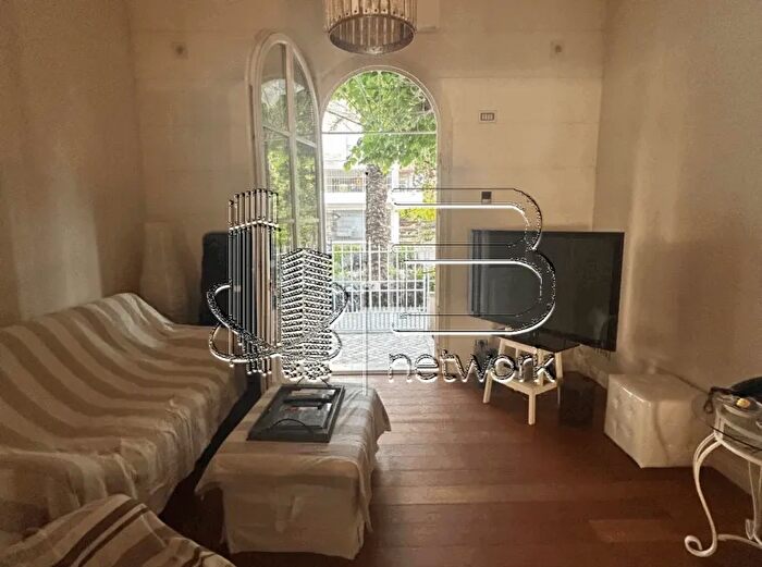 Casa con 5 locali in vendita in Pietrasanta