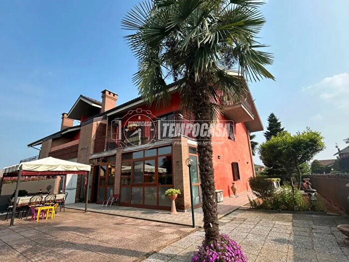 Appartamento con 5 locali in vendita in Corso Platone, Volpiano