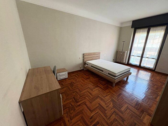 Appartamento con 6 locali in affitto in Via Nicola Antonio Porpora, Città Studi, Milano