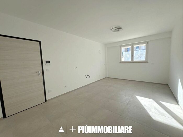 Appartamento trilocale in affitto in Centro, Matera