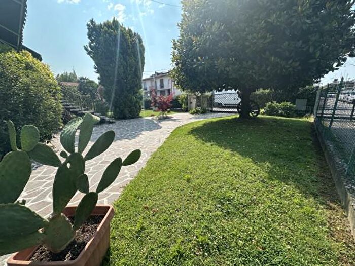 Casa con 6 locali in vendita in Via Papa Giovanni XXIII, Mira