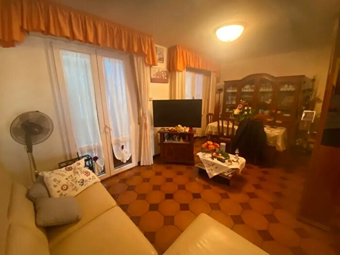 Appartamento con 5 locali in vendita in Montopoli In Val D'Arno