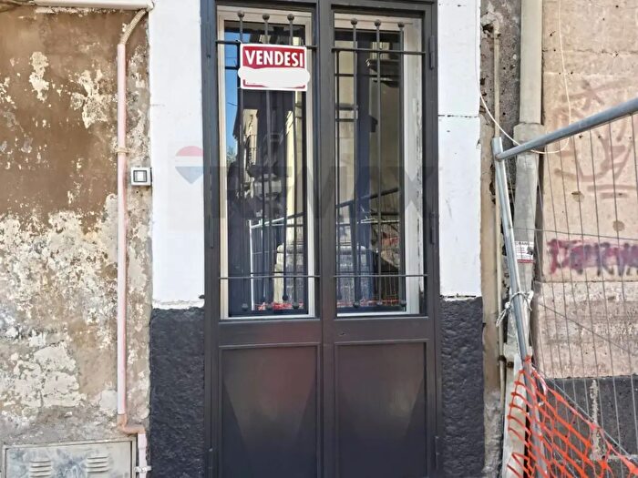 Casa bilocale in vendita in Via Gallo, Catania