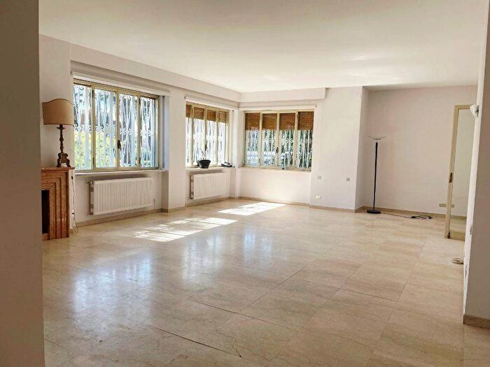 Appartamento con 6 locali in affitto in Via Cassia, La Giustiniana, Roma