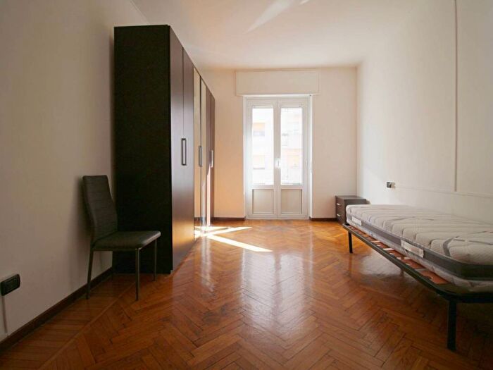 Appartamento trilocale in affitto in Via Adolfo Wildt, Casoretto, Milano