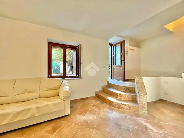 Appartamento bilocale in vendita in Via Padre Rocco, Massa Lubrense