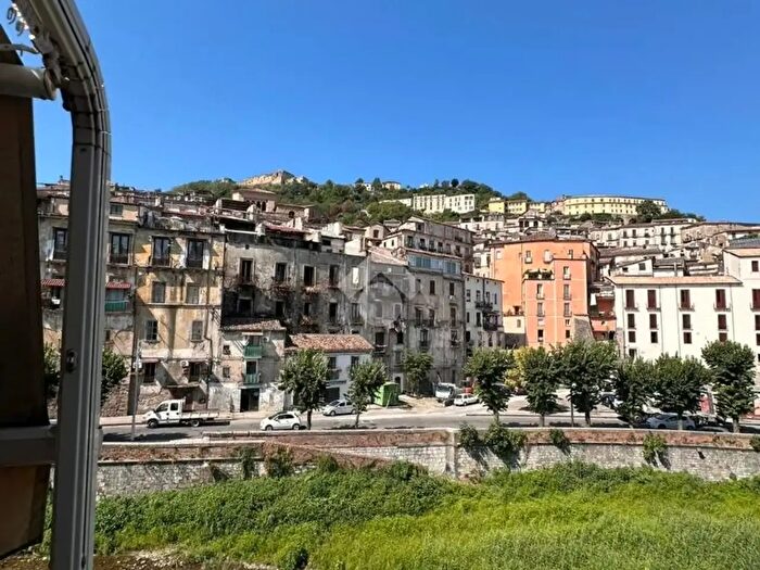 Appartamento quadrilocale in vendita in Via Giuseppe Marini Serra, Cosenza