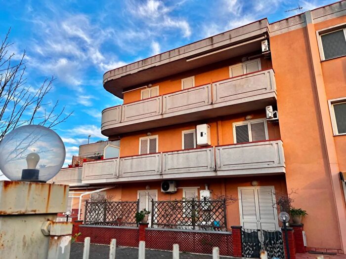 Appartamento trilocale in vendita in Mascali