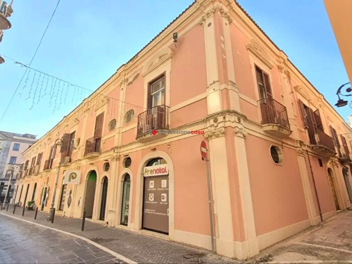 Appartamento trilocale in vendita in Via Cimaglia, Foggia