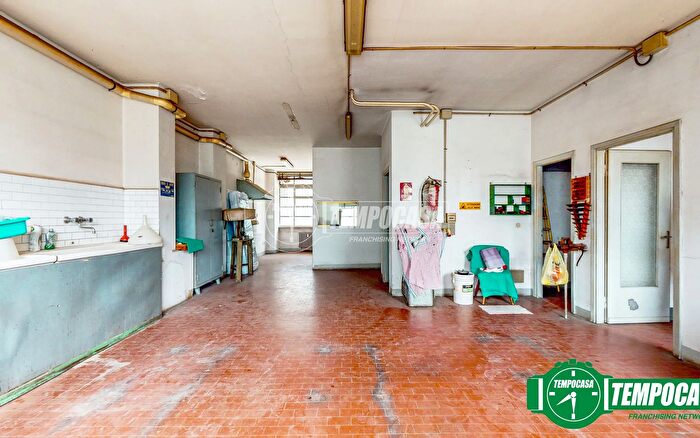 Appartamento trilocale in vendita in Valenza