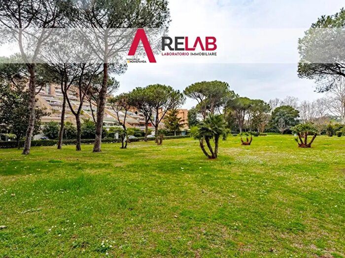 Appartamento quadrilocale in vendita in Via Antonio Veranzio, Roma