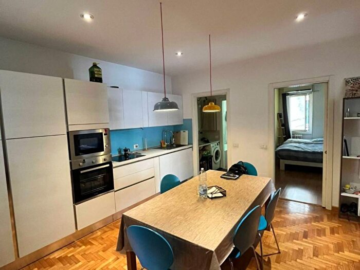 Appartamento trilocale in affitto in Via Francesco Ferrucci, Sempione, Milano