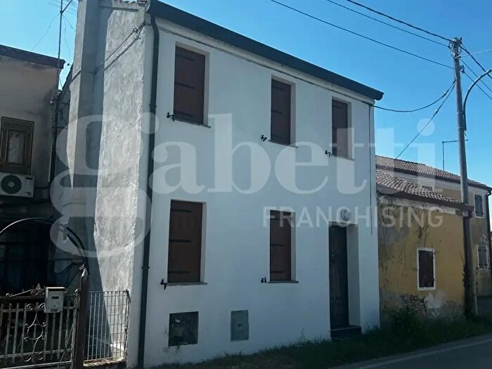 Casa trilocale in vendita in Lama Pezzoli Via Don Giovanni Minzoni, Ceregnano