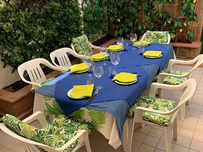 Casa trilocale in affitto in Via Fratti, Viareggio