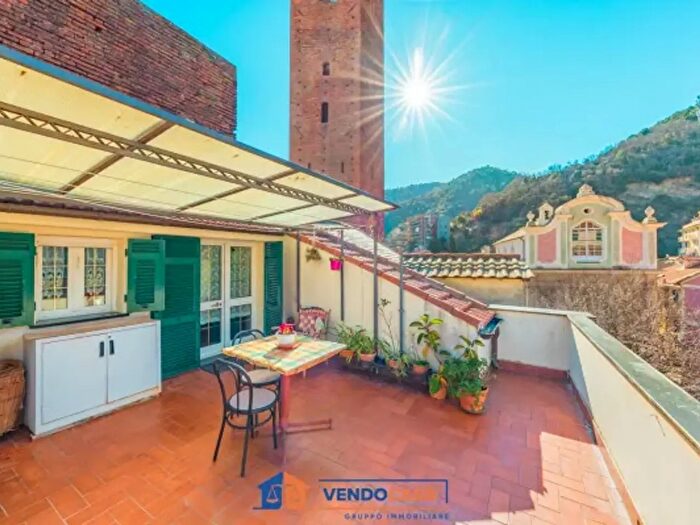 Casa con 6 locali in vendita in Piazza Giuseppe Ronco, Noli