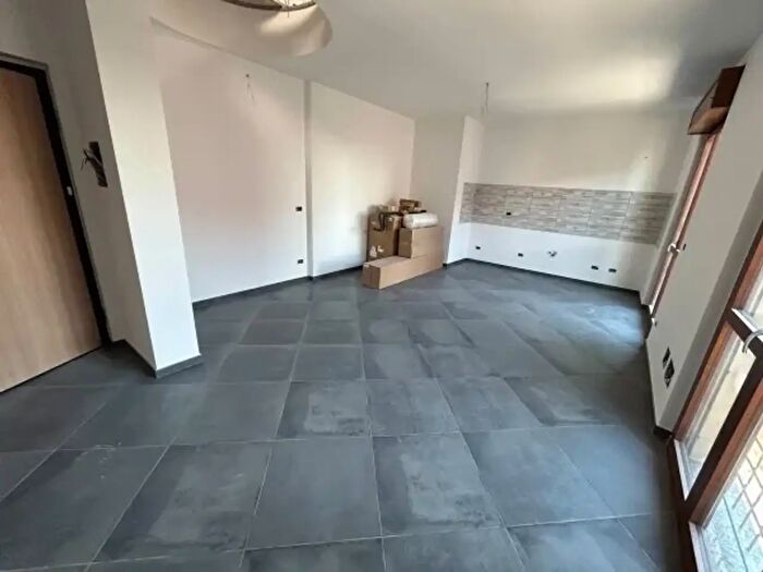 Appartamento trilocale in affitto in Via Casalbagliano, Alessandria