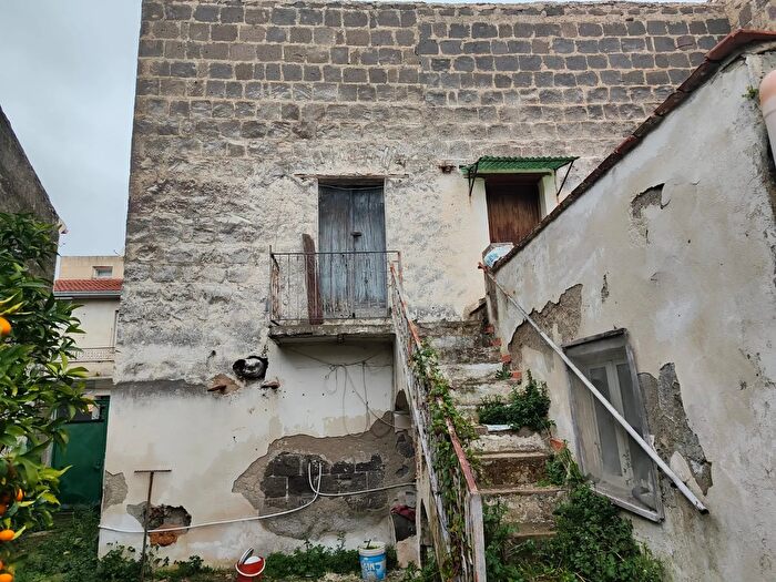 Casa quadrilocale in vendita in Cellole