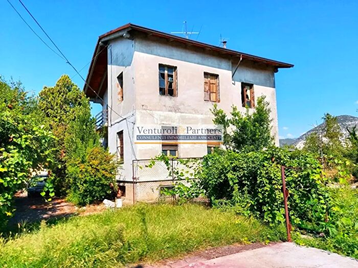 Casa con 6 locali in vendita in Via Treponti, Rezzato
