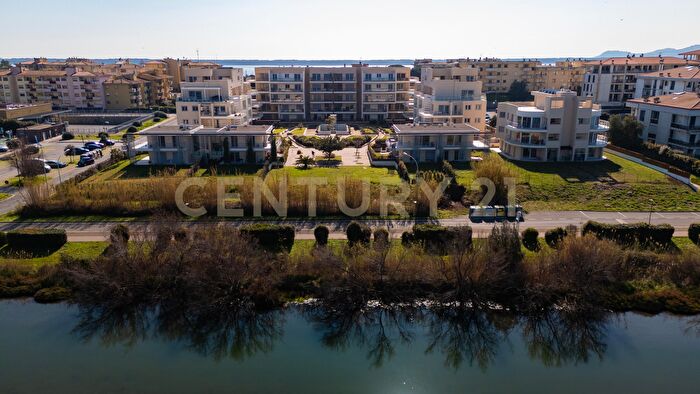 Appartamento trilocale in vendita in Via Giovanni Falcone, Orbetello