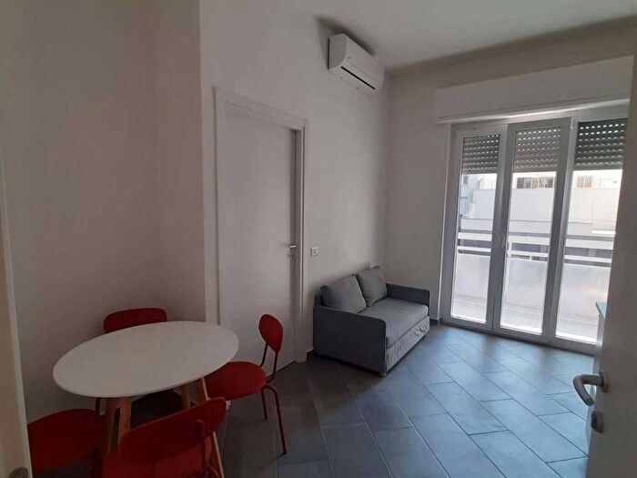 Appartamento bilocale in affitto in Via Giorgio Stephenson, Quarto Oggiaro, Milano